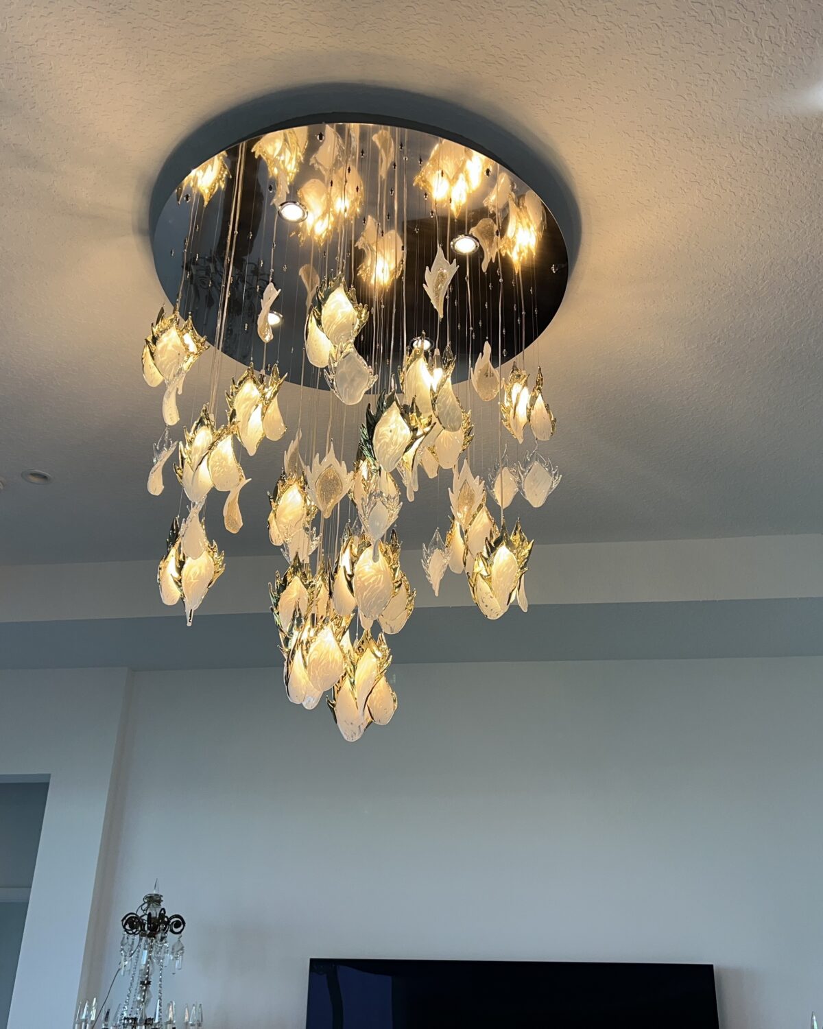 Large living room chandelier flame 1
